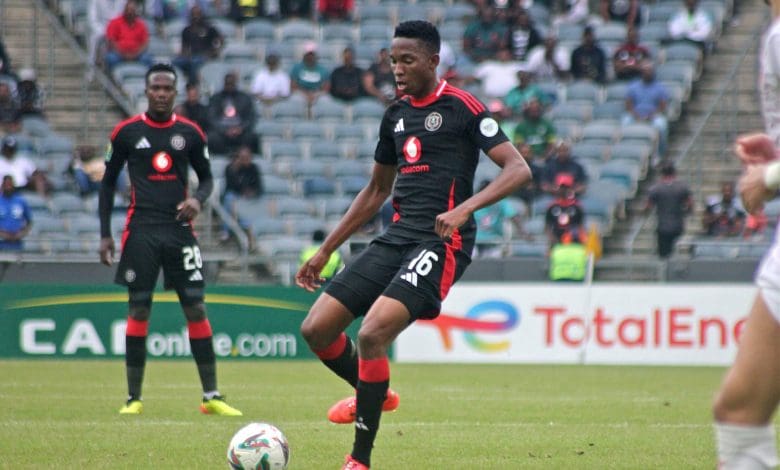 Thalente-Mbatha-in-action-for-Orlando-Pirates-780×470